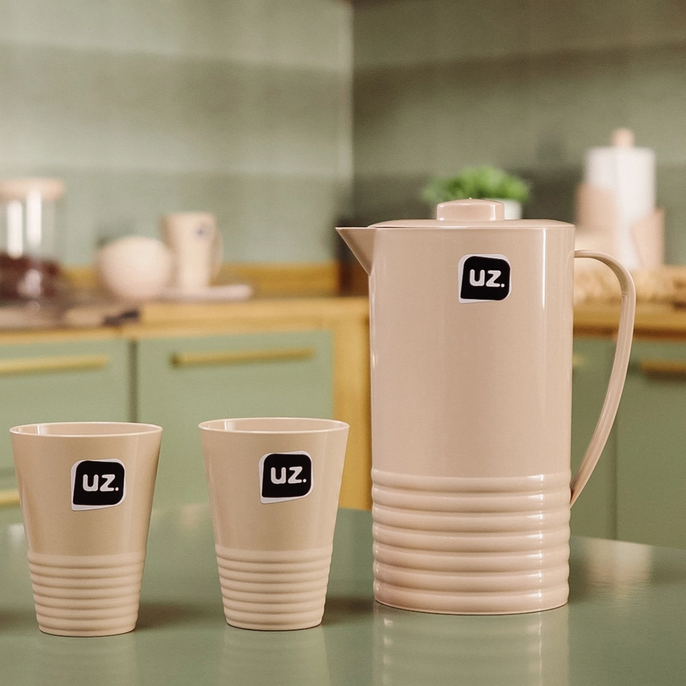 Jarras Plus 1,8l Capuccino Solido De Plastico