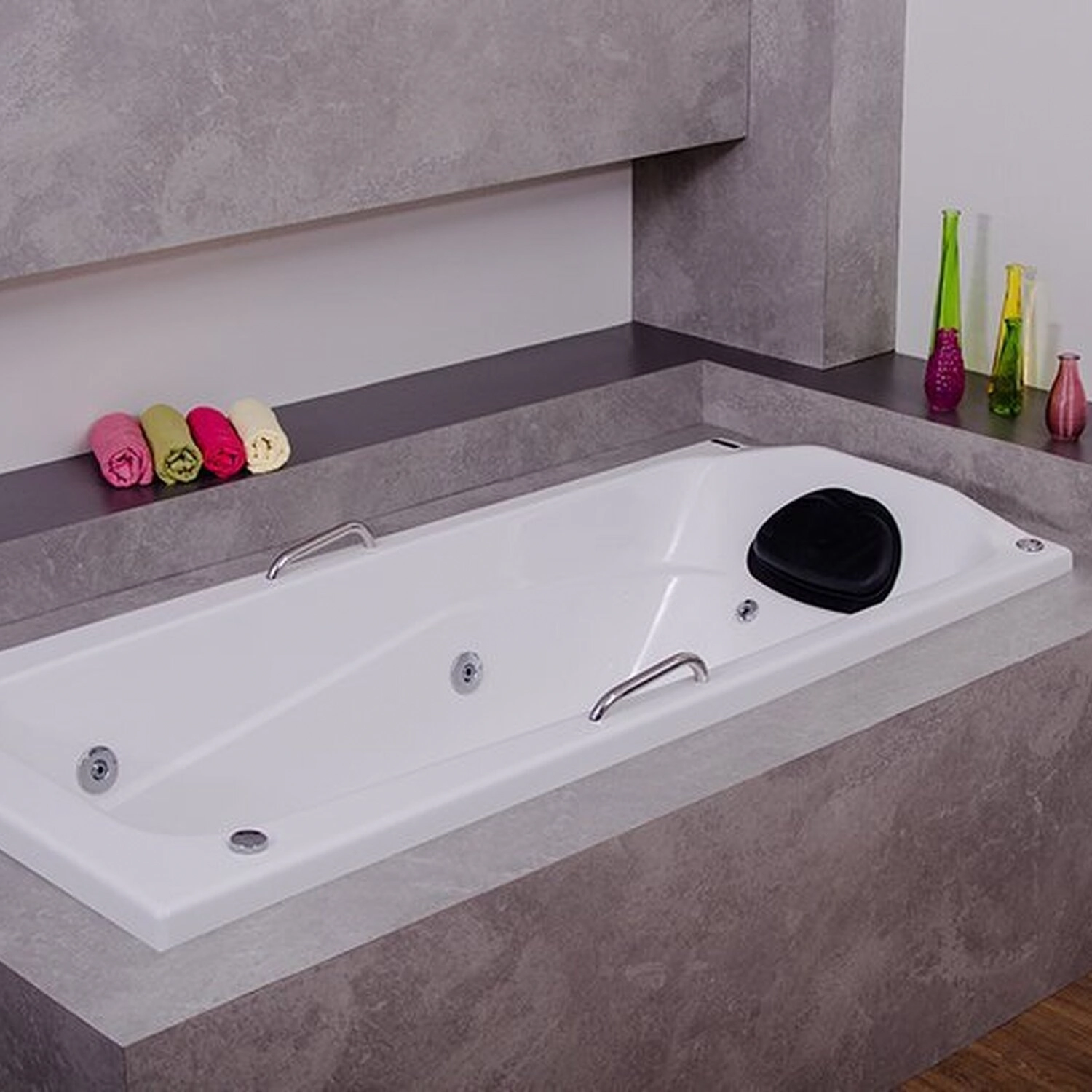 Banheira De Hidromassagem Bella Em Gel Coat Gran Luxo 140cm - Sem Aquecedor - Volume Ideal 110 Litro - 110v Branco