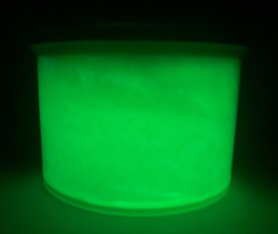 1 Galao (3,6lts) Tinta Glow Corion. Luminescente. Brilha No Escuro Sem Luz Negra Amarelo Neon