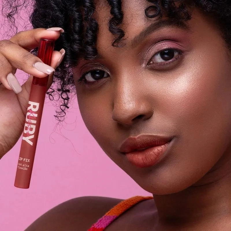 Kiss Ruby Kisses Lip Fix Feeling Powerful R.llt03b