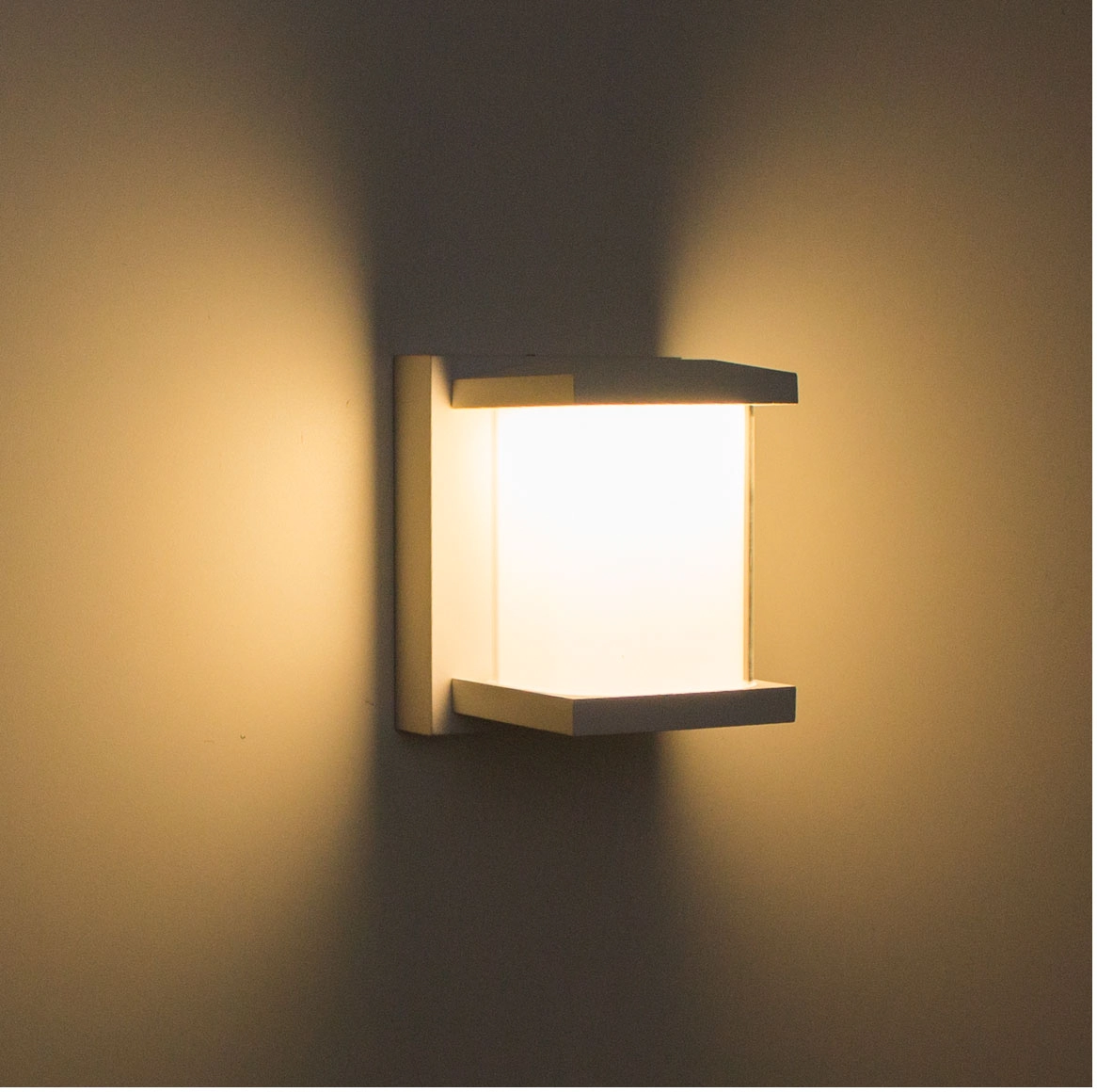 Arandela Externa E Interna Led 10w Alumínio Ip65 St9822