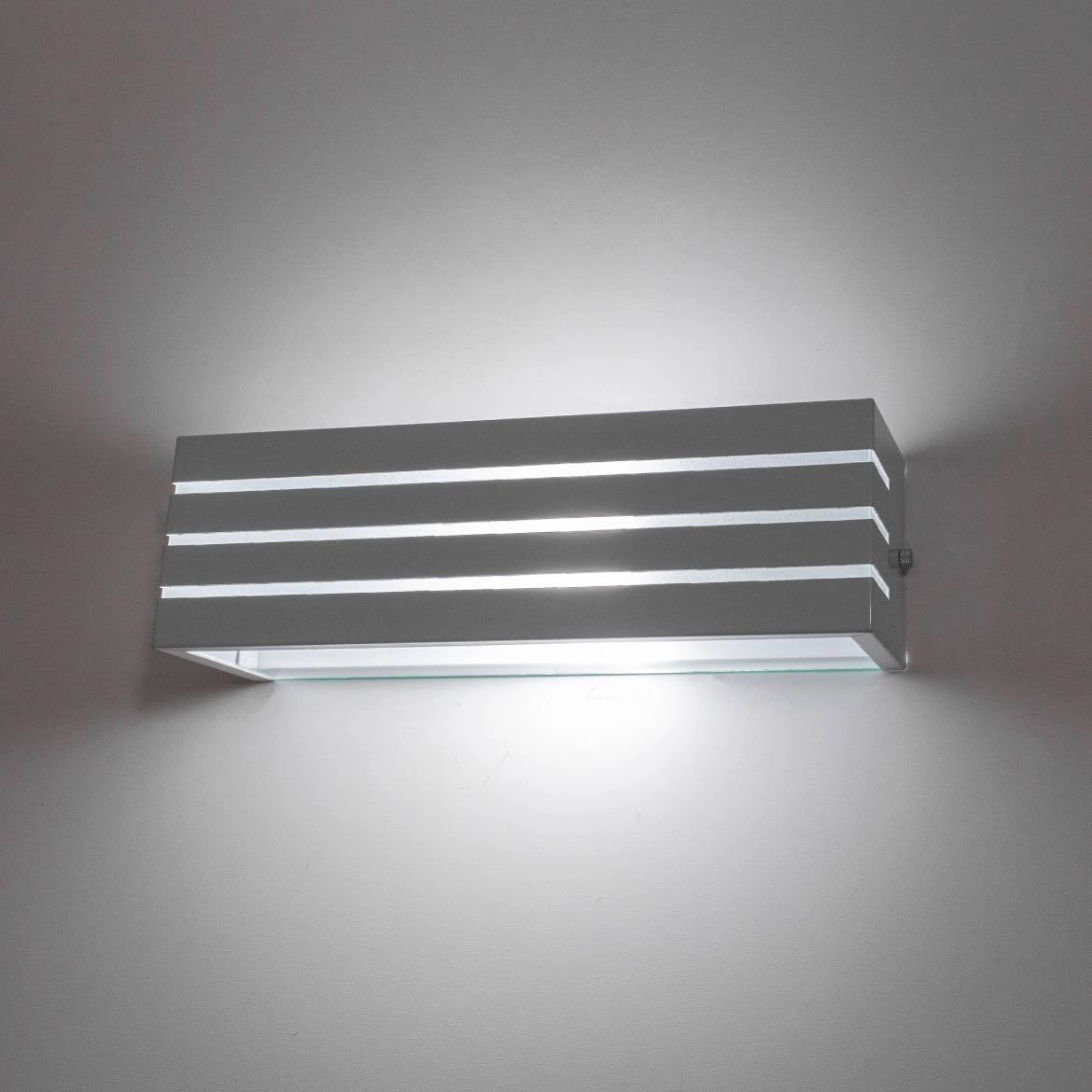 Arandela Frisada 30cm Marrom + Lâmpada Led 12w 6500k Branco Frio St731